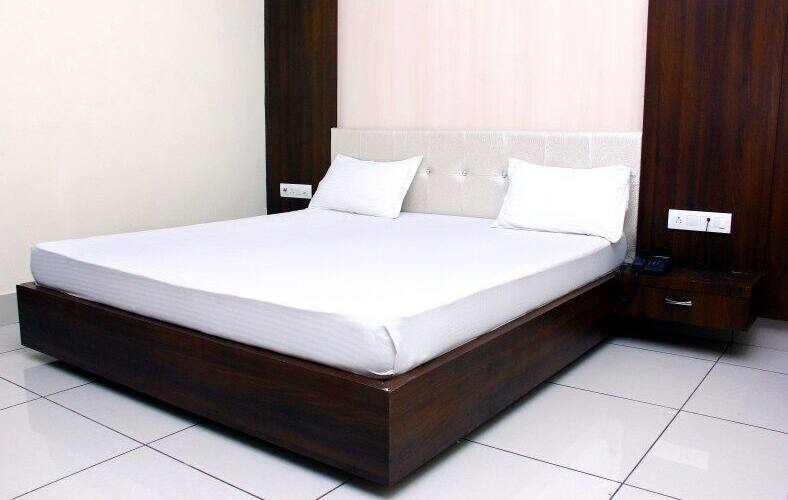 Singla Hotel & Restaurant, Hanumangarh 5
